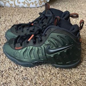 Nike little Posit one